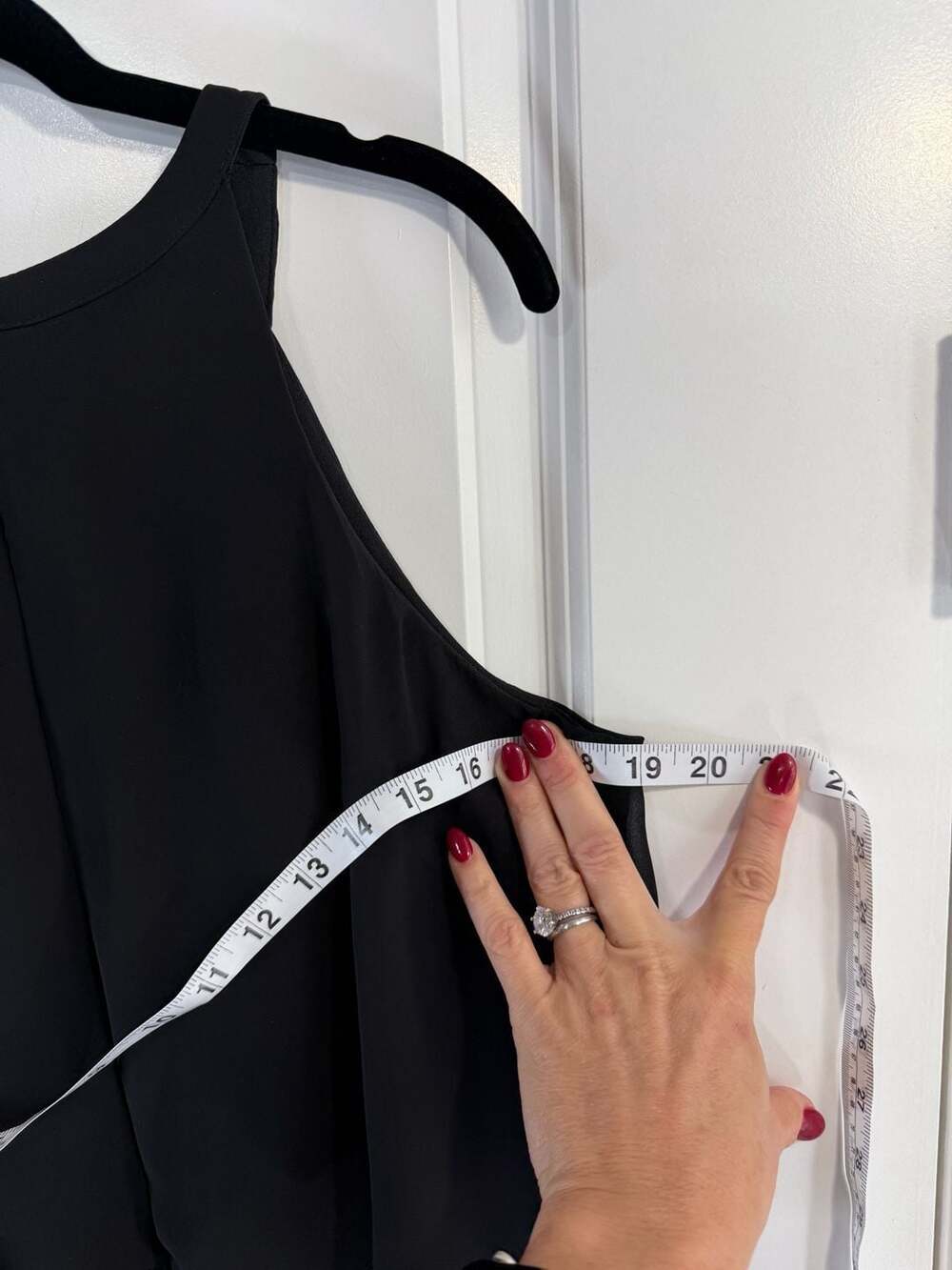 SLNY Black Chiffon Tiered Ruffle Cocktail Dress with Rhinestone V-Neck Size 10 - Picture 7 of 9